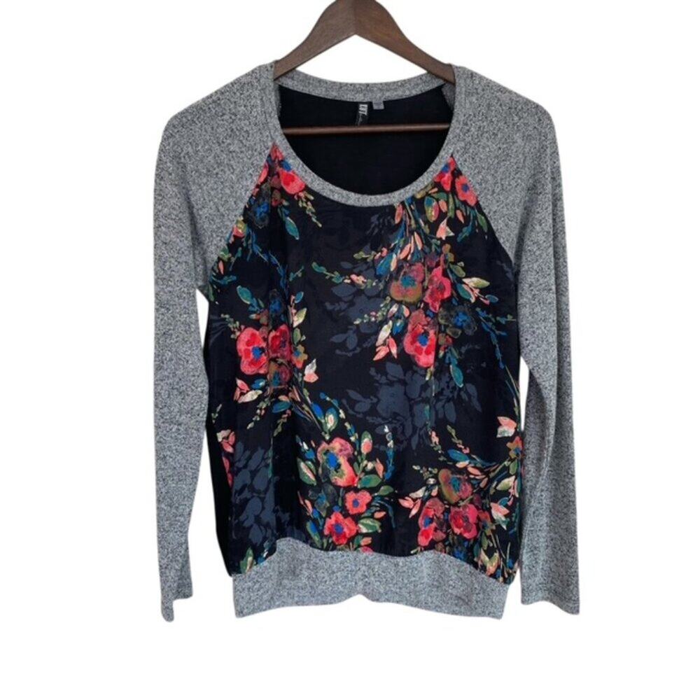 Kut from the Kloth Black Floral Raglan Sleeve Top - Small